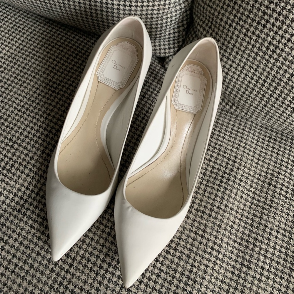 Dior designer white pointed toe heels - Picture 2 of 5